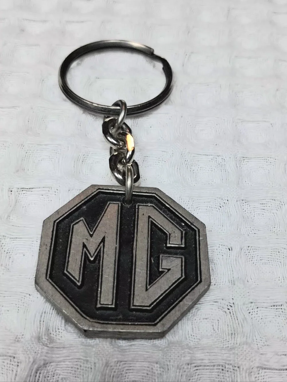 Vintage 70's/90's MG Morris Garages Octagon Solid Pewter/Black Keyring